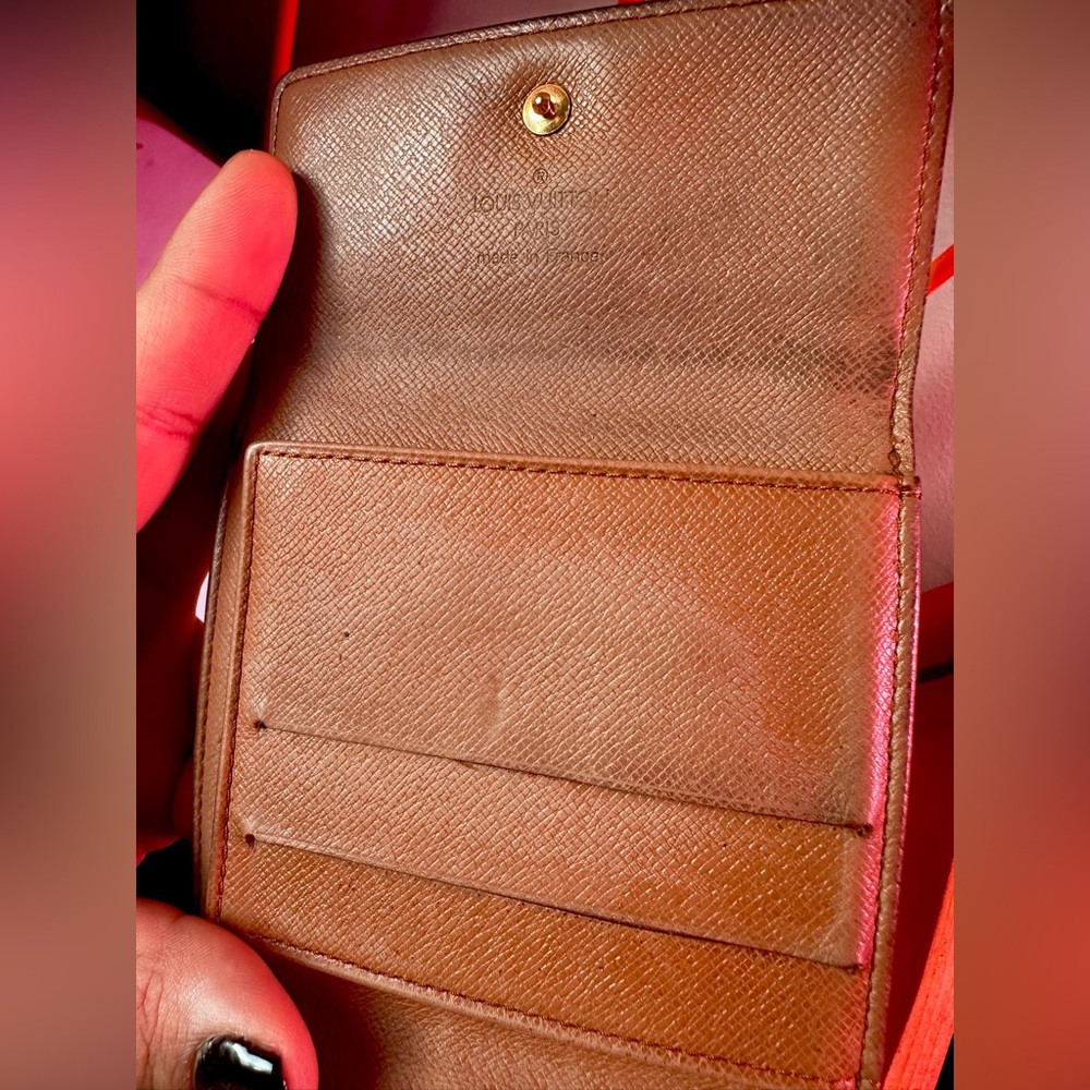 ❌SOLD❌ Louis Vuitton Monogram Compact
Snap Wallet Brown - Picture 7 of 16